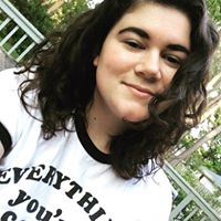 Elizabeth Staples Photo 18