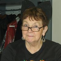Julia May Photo 18