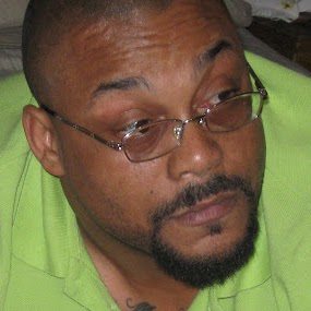 Adrian Perry Photo 31