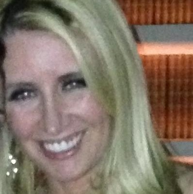Elizabeth Downing Photo 9