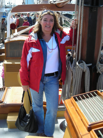 Helen Hall Photo 43