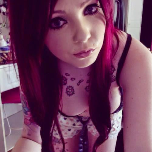 Aimee Hall Photo 8