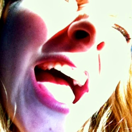 Danielle Fleming Photo 9