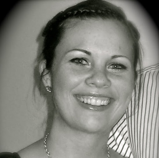 Anne Sims Photo 28