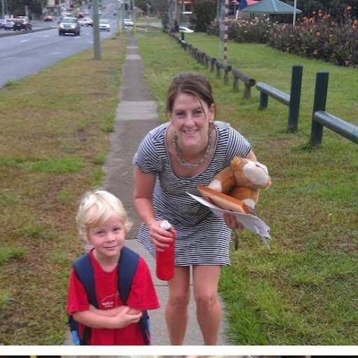 Sally Warren Photo 32