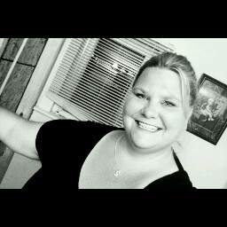 Stephanie Woodall Photo 5