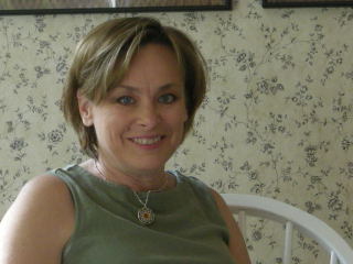 Jennifer Farrell Photo 23