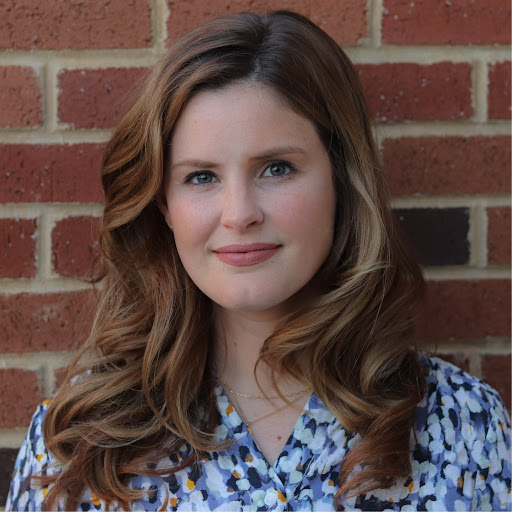 Stephanie Clark Photo 15
