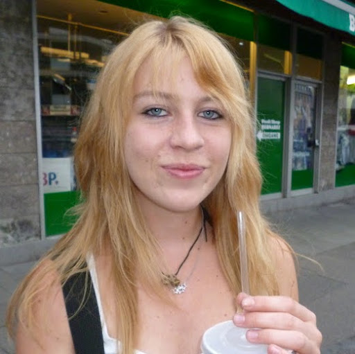 Jennifer Reiter Photo 11