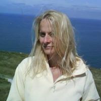 Catherine Schneider Photo 25