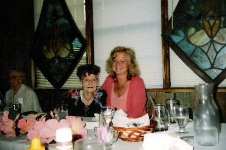 Toni Wilson Photo 7
