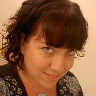 Sara Roberts Photo 7
