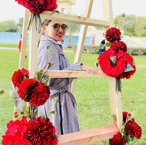 Maureen Grace Photo 15