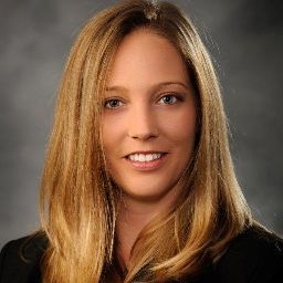Elizabeth Nelson Photo 17