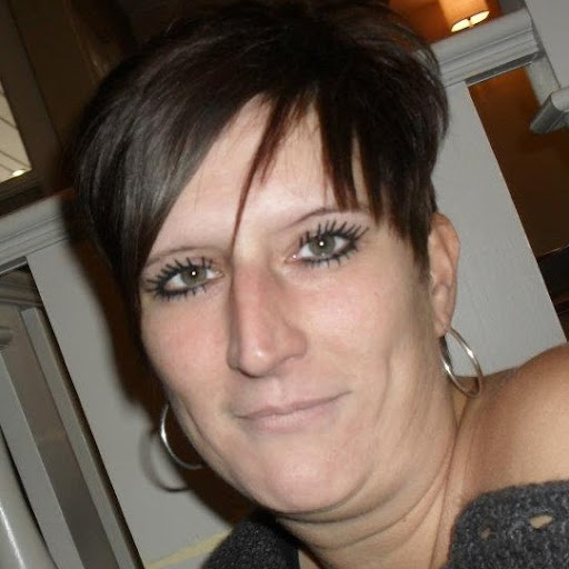 Paula Hall Photo 16