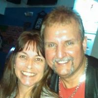 Robin Lyons Photo 13