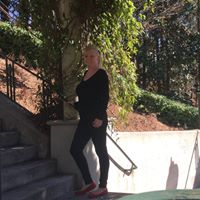 Sandra Abbott Photo 23