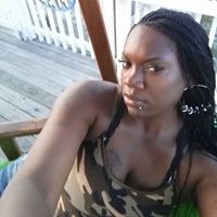 Cassandra Nichols Photo 14