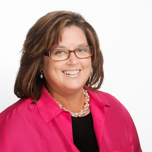 Renee Rogers Photo 25