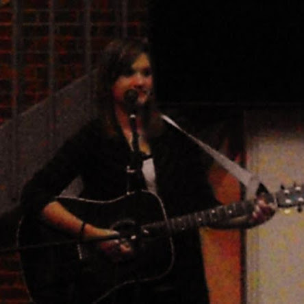 Amanda Bechtold Photo 16