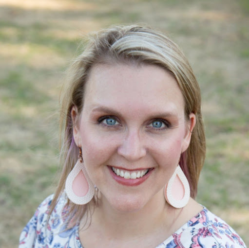 Stephanie Garrett Photo 27