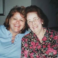 Carol Rowe Photo 18