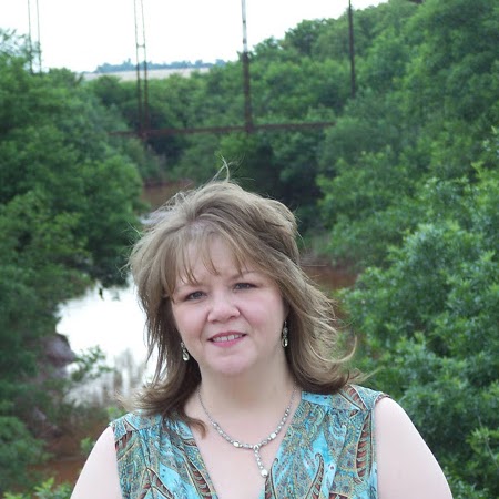 Kristy Rowe Photo 30