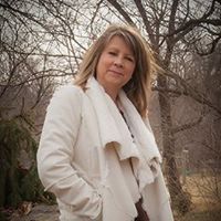 Susan Calvert Photo 23