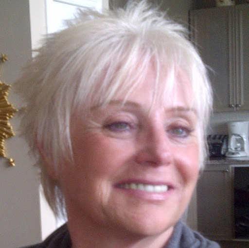 Joan Barrett Photo 15