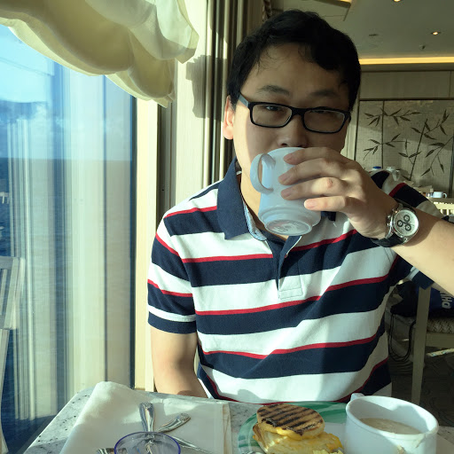 Hui Xu Photo 5