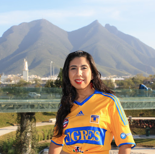 Sylvia Ramirez Photo 11