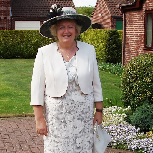 Geraldine Sykes Photo 14