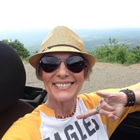 Susan Bowling Photo 23