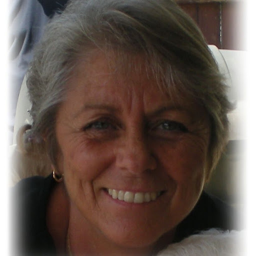 Sandy Hendricks Photo 17