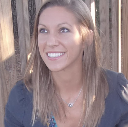 Jennifer Rowe Photo 9