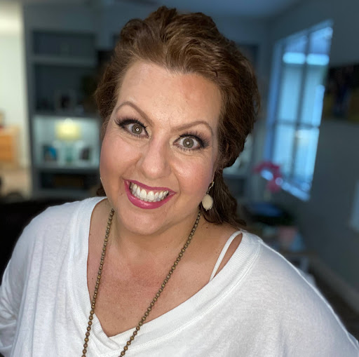 Constance Miller Photo 16