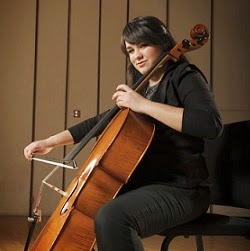 Stephanie Flores Photo 7