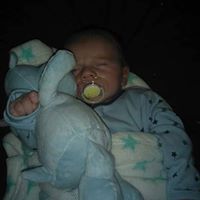 Louise Knowles Photo 19