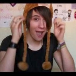 Dan Howell Photo 32