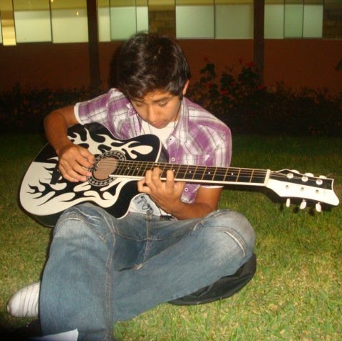 Alvaro Cruz Photo 33
