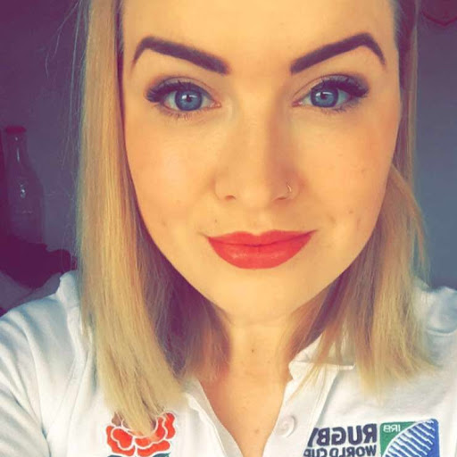 Sian Lewis Photo 19