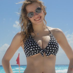 Julia Henry Photo 17