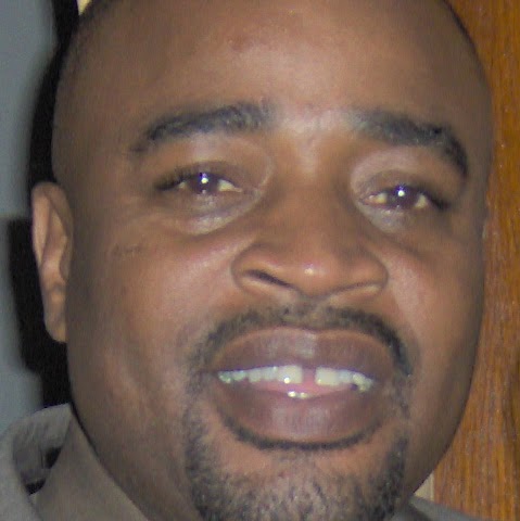 Robert Estes Photo 19