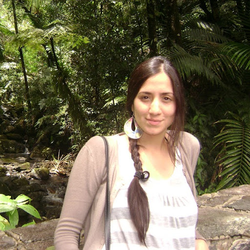 Andrea Abraham Photo 17