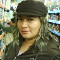 Elizabeth Servin Photo 3