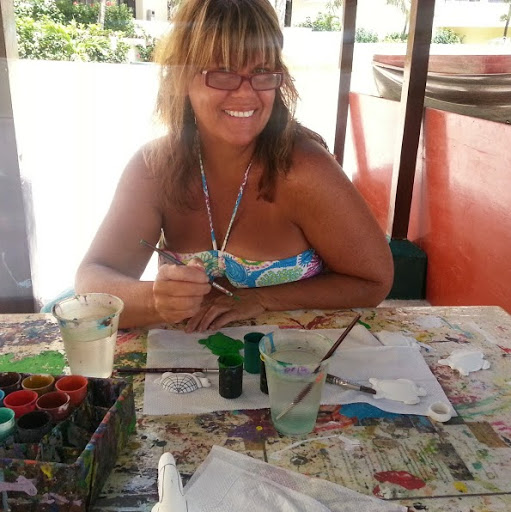 Sandra Elliott Photo 20