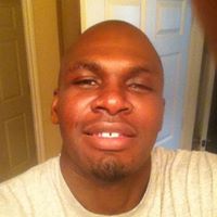 Kenneth Mitchell Photo 52