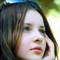 Julia Sweet Photo 16