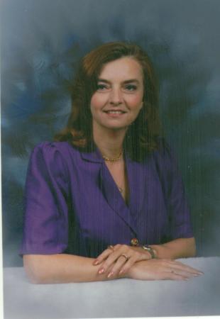 Sandra Davis Photo 13