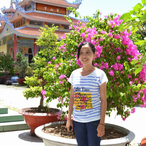 Trinh Ly Photo 16